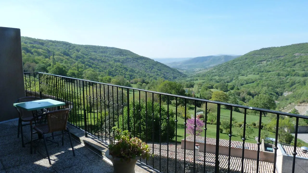 Hotel Logis Hotel-Restaurant La Mere Biquette Saint-Pons
