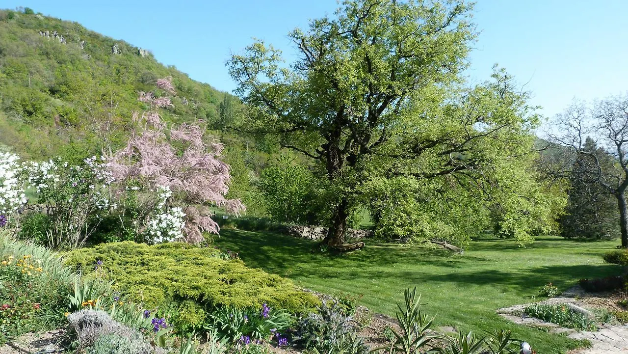 Logis Hotel-Restaurant La Mere Biquette Saint-Pons  France